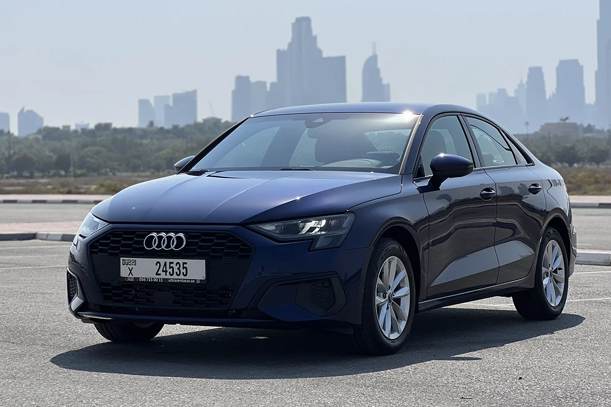 Аренда автомобиля Audi A3 в Дубае