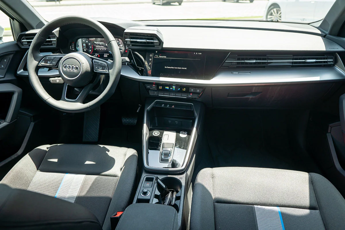 Audi A3 аренда в Дубае фото 4