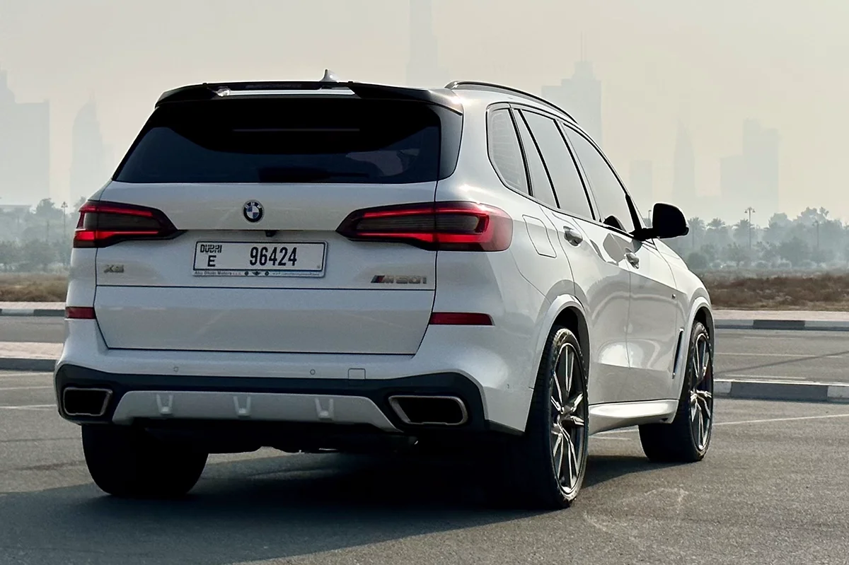 BMW X5 M50i аренда в Дубае фото 2