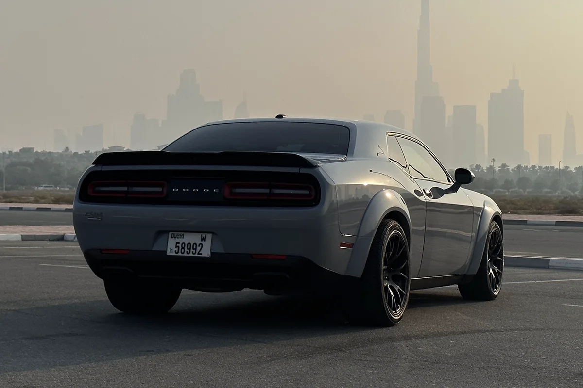 Dodge Challenger аренда в Дубае фото 2