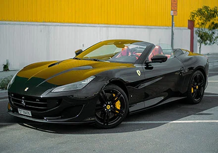 Аренда автомобиля Ferrari Portofino в Дубае
