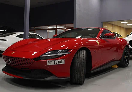 Аренда автомобиля Ferrari Roma в Дубае