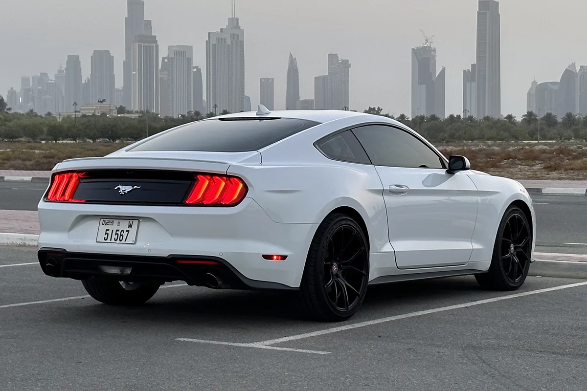 Ford Mustang аренда в Дубае фото 3