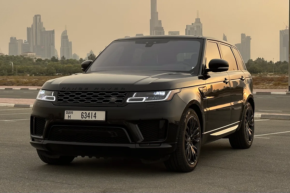 Аренда автомобиля Range Rover Sport HSE в Дубае